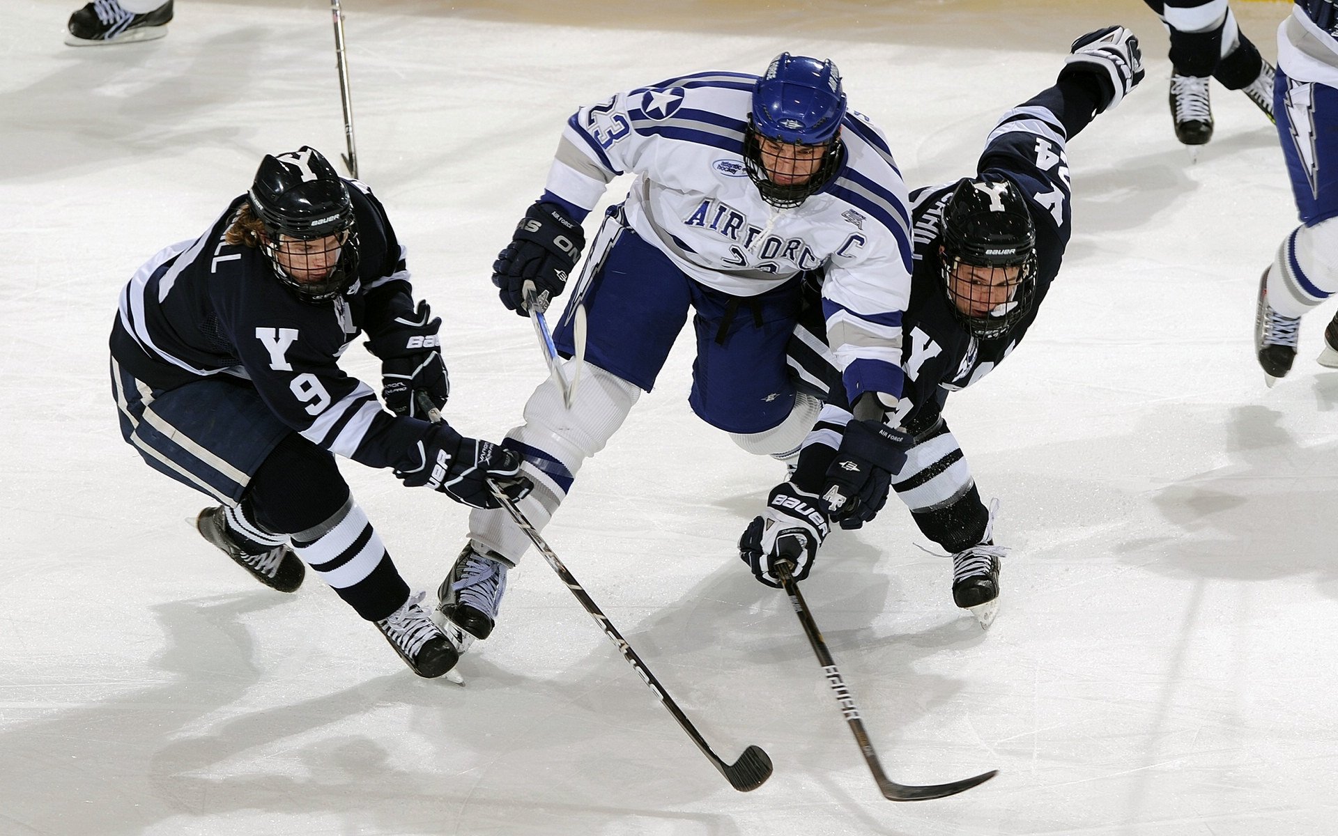 争议:阿莫林当选英超10月最佳主帅,英超十大巨星