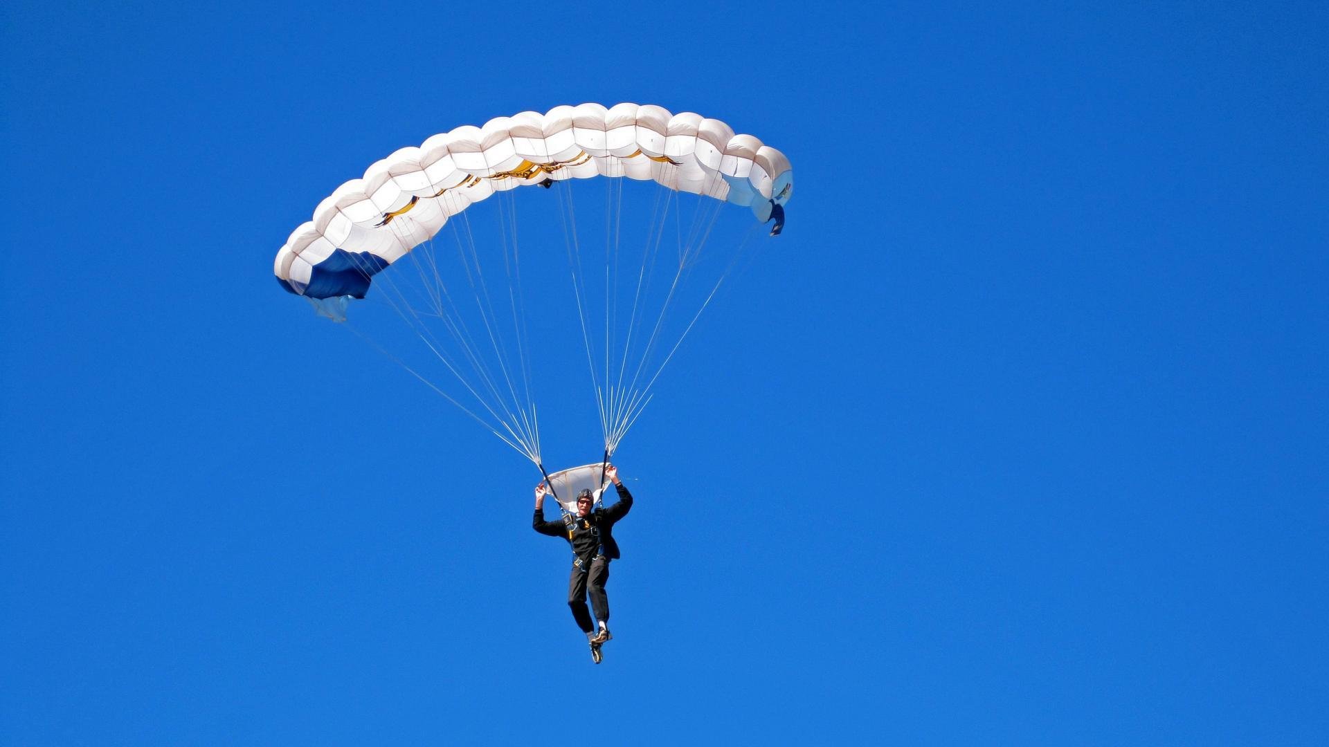 三镇提前二轮保级成功,客战青岛海牛,邓卓翔会不会替补阵容出战